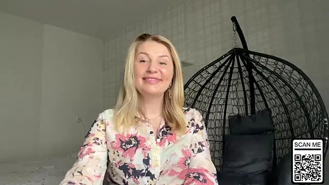 Blondie xoxoxo online show from April 20, 10:07 am