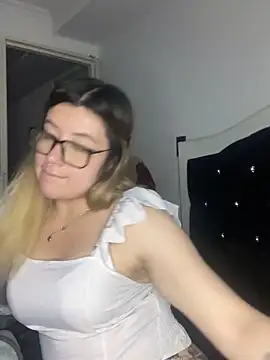 Blair Bunnyy online show from January 7, 7:01 am