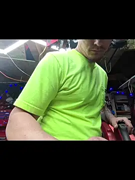 twistafatpipe online show from February 18, 2:32 am