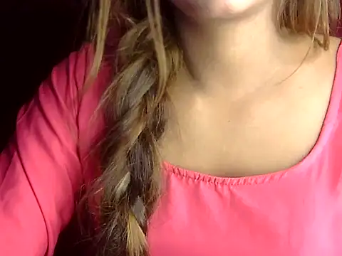 heartless Queen online show from October 15, 7:00 am