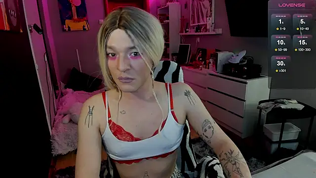 Kkkylie online show from April 14, 5:13 pm