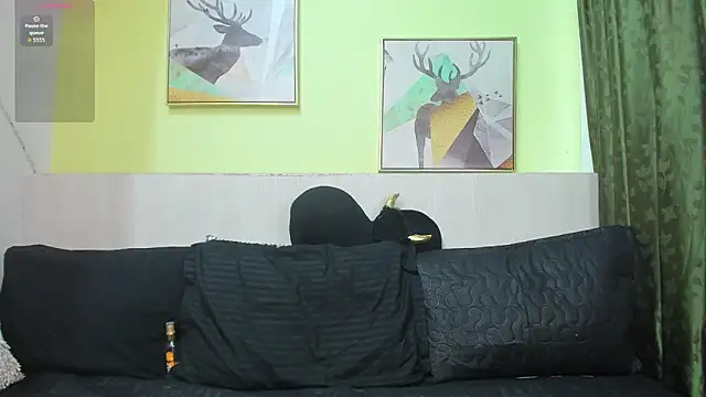 AtheneaArbelaez  online show from November 18, 2:40 pm