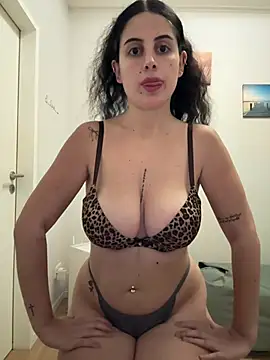 baddieworld1 online show from June 9, 2:05 pm