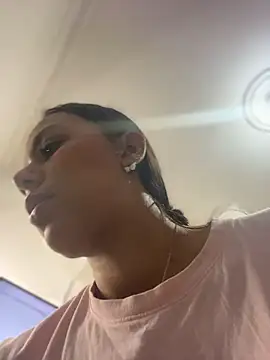 MiilaBlake online show from April 6, 7:37 pm