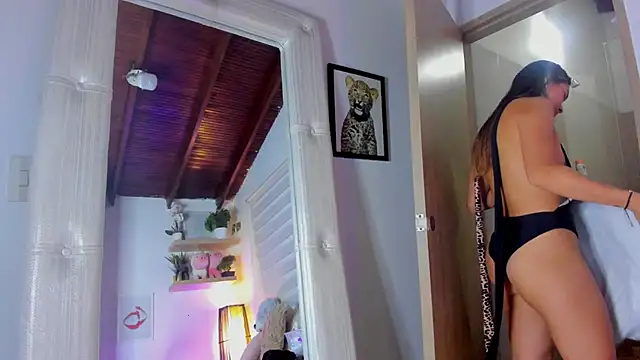 sara madrid online show from April 11, 12:42 pm