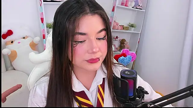 dolce antonellaa online show from February 18, 3:49 am