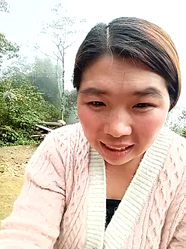 quynhkoolbae online show from February 4, 8:39 am