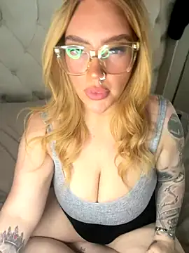 MysteriousMylaX online show from October 16, 1:47 pm