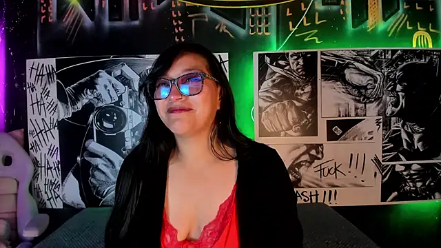 Skye bluee  online show from October 19, 3:30 am