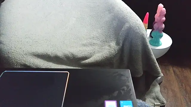 fetishslut4u online show from October 14, 8:39 am