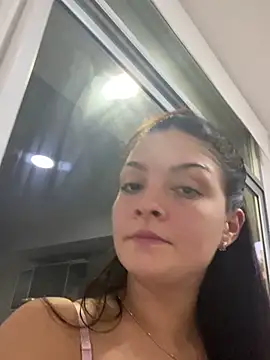 Danielaeliana online show from April 27, 1:14 am