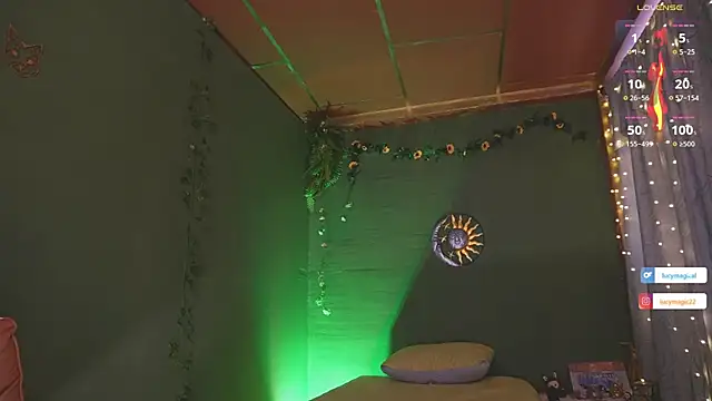 lucymagical1 online show from September 20, 2:37 pm