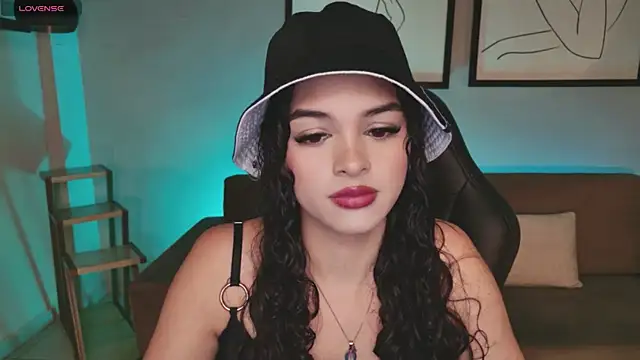 Snapshot of AprilRhodes_ chatting on September 21, 11:47 pm AprilRhodes online show from September 21, 11:47 pm
