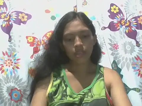 Snapshot of preggymom19 chatting on October 20, 2:58 am preggymom19 online show from October 20, 2:58 am