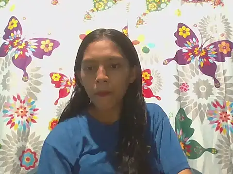 Snapshot of preggymom19 chatting on October 19, 2:57 am preggymom19 online show from October 19, 2:57 am