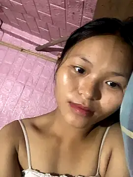 Snapshot of milo_bae chatting on October 8, 11:53 pm milo bae online show from October 8, 11:53 pm