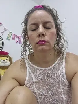 Nina vallon online show from April 11, 10:30 am