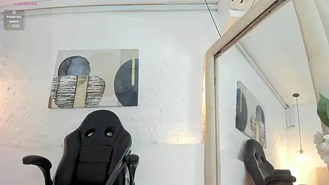 Sarah GothicGirl online show from April 9, 7:41 pm