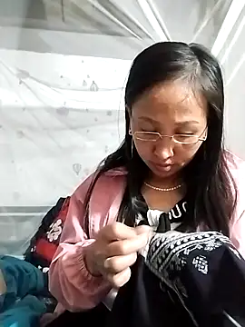 cute love00 online show from February 23, 10:15 am