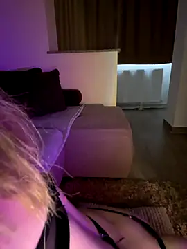 LunaCharm online show from September 11, 4:40 pm