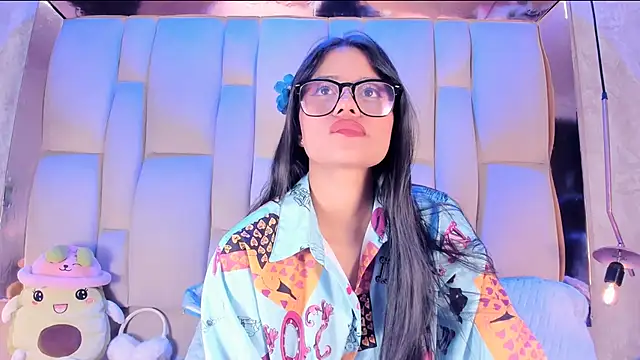 AngeliqueRouse online show from December 2, 2:13 am