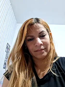 saraferrer151 online show from January 8, 7:12 am