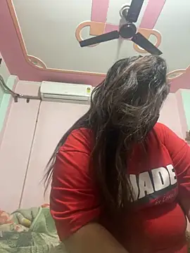 indian-hotmilfs online show from November 14, 1:44 pm