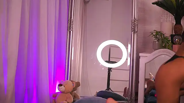 ChloeObril online show from October 11, 4:39 am