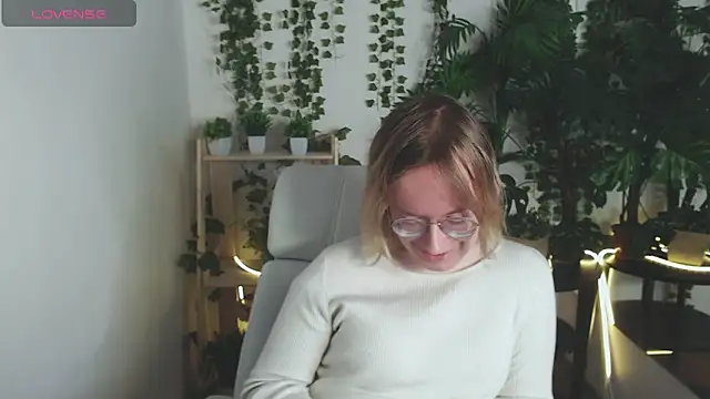 Amanda Butlerr online show from December 19, 10:07 am