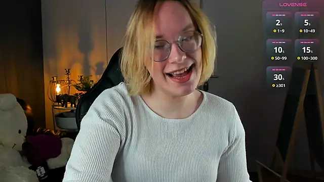 Amanda Butlerr online show from November 5, 9:47 am