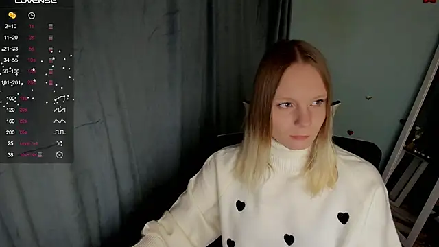Snapshot of Kassandra_XX chatting on October 18, 6:16 am Kassandra XX online show from October 18, 6:16 am