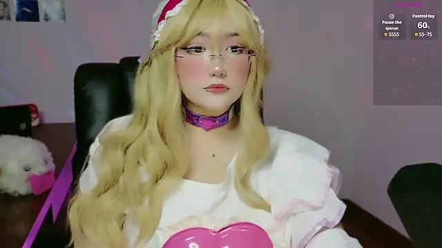 Livelle69 online show from November 23, 3:20 am