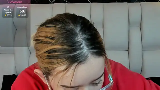 kristal joi dl online show from November 27, 1:03 pm