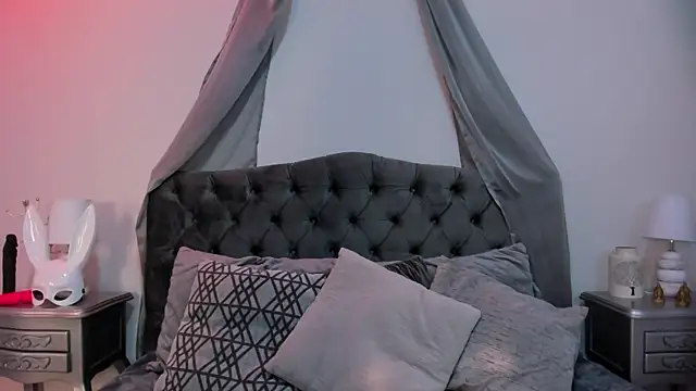 Angel Blck online show from January 8, 1:04 pm