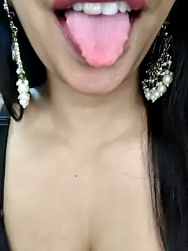 Cute merry01 online show from February 25, 5:28 am