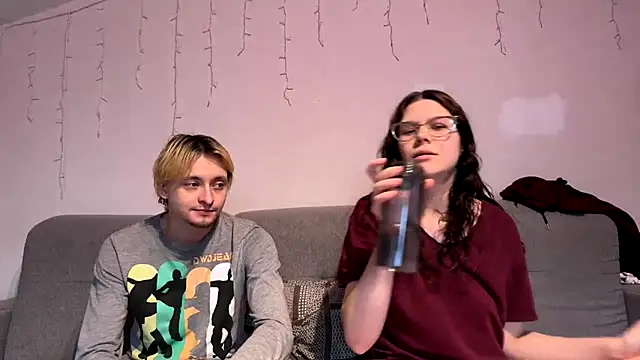 LaVostraDorothy online show from April 16, 5:01 pm