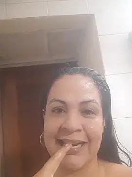 FunnyMatureXxX online show from July 18, 3:47 pm