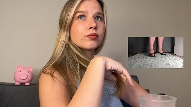 Snapshot of GoddessRoss chatting on September 8, 8:08 pm GoddessRoss online show from September 8, 8:08 pm