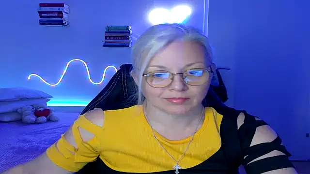 Linsy Kim online show from March 22, 6:47 pm