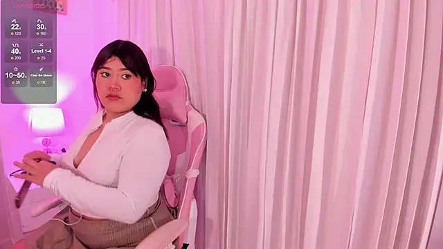 mia yeager online show from January 17, 3:36 am