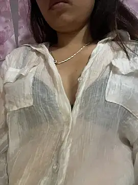 Ngoc-bbi online show from July 28, 5:35 pm