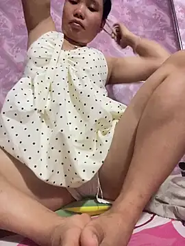 Ngoc-bbi online show from July 30, 2:12 am