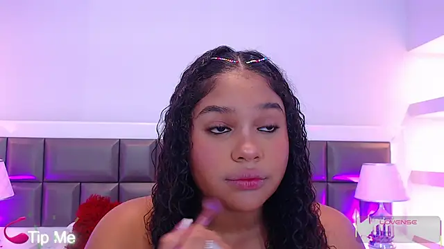 LennaEvans online show from November 26, 11:00 am