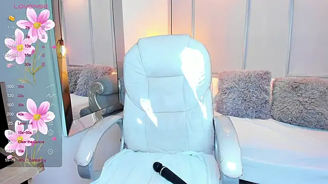 MariathLittle online show from November 5, 3:45 am