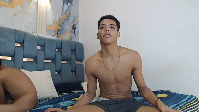 PRETTY FEM online show from February 20, 6:26 am