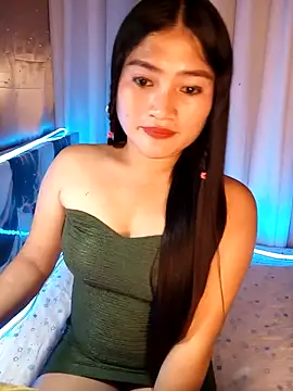 Snapshot of Naughtyalina2 chatting on October 1, 12:26 am Naughtyalina2 online show from October 1, 12:26 am