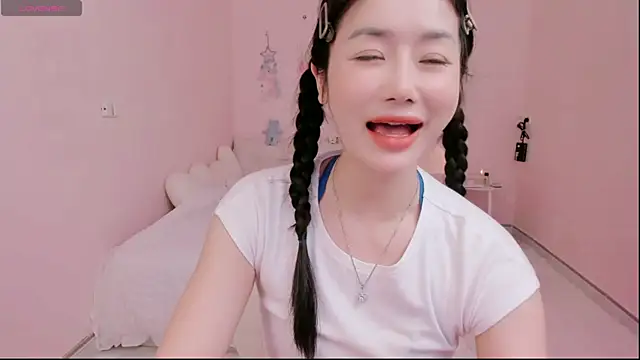 strawberry-ni online show from September 19, 4:55 am