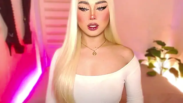 MissRumi Hunter online show from February 8, 7:06 pm