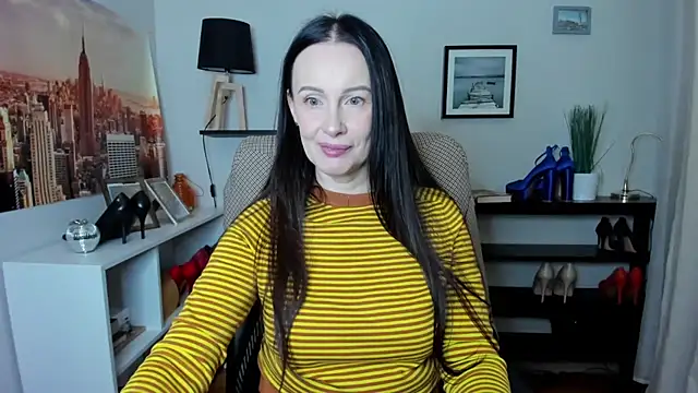 Velvet Jasmine online show from March 3, 6:30 am