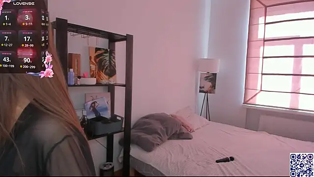 BlurryWish online show from September 13, 8:00 am